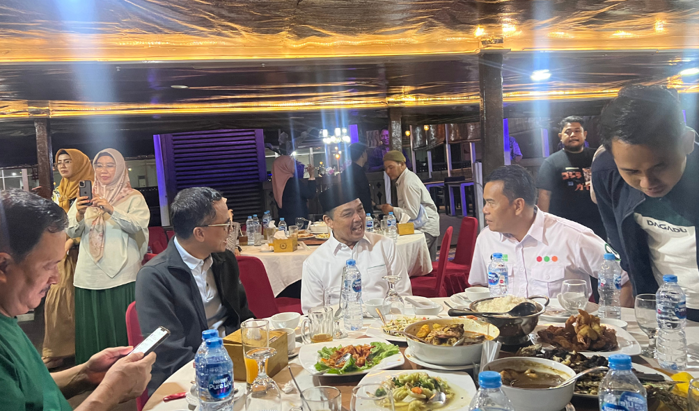 Sekjen PPP Arwani melakukan pertemuan Dengan Ria Norsan