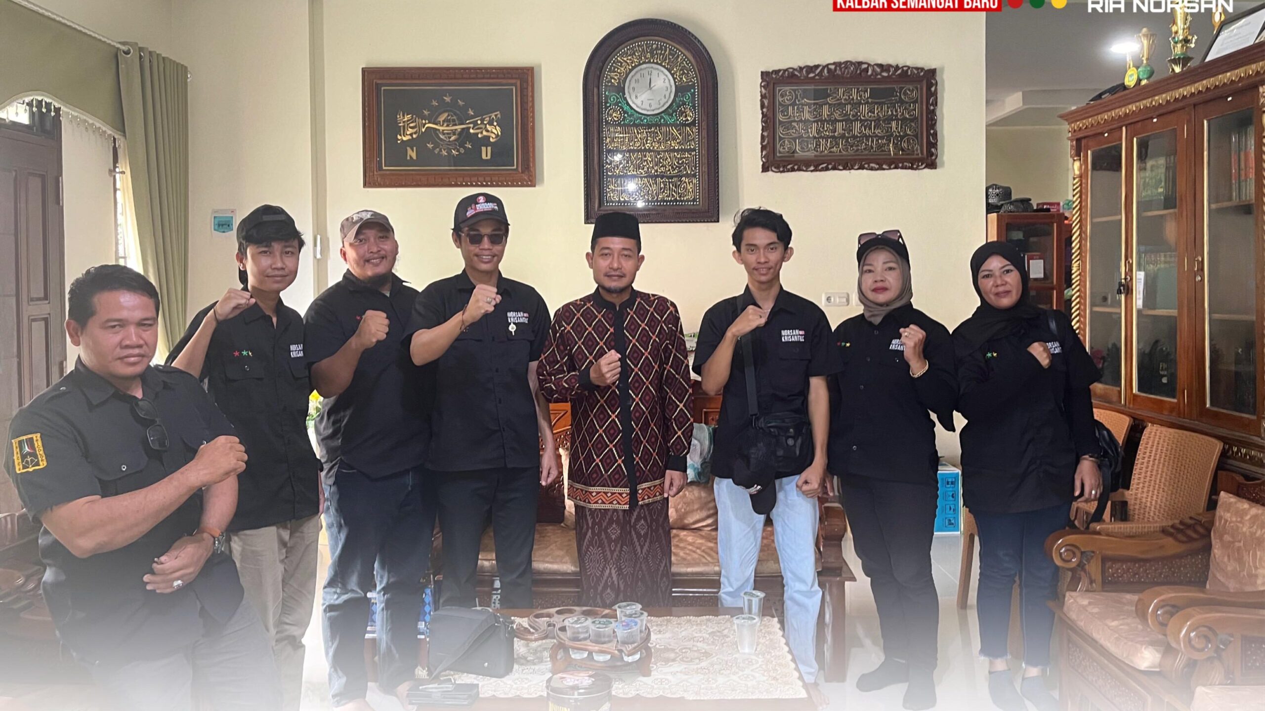 relawan pemenangan Ria Norsan Sintang