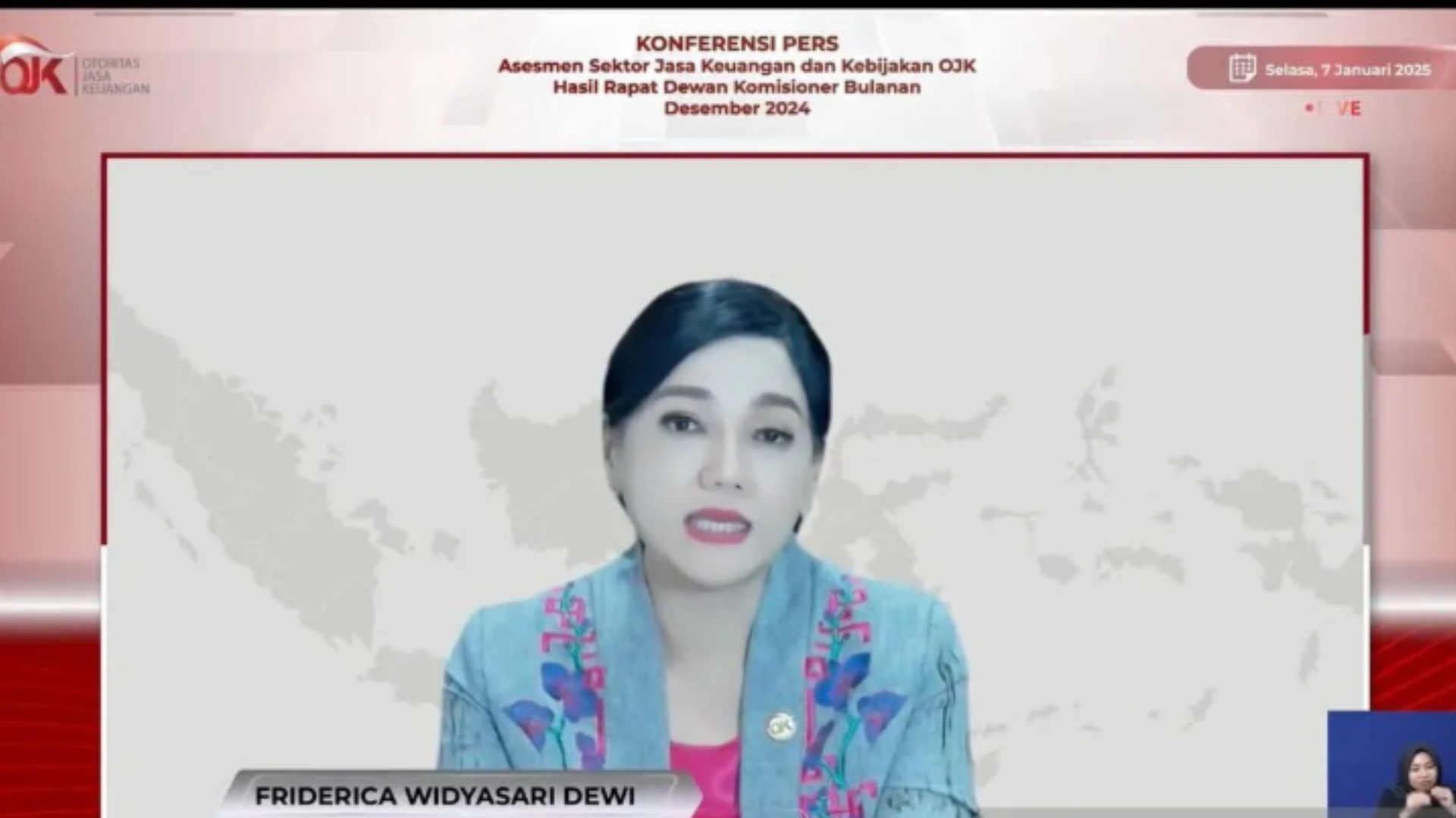 Kepala Eksekutif Pengawas Perilaku Usaha Jasa Keuangan, Edukasi, dan Perlindungan Konsumen OJK Frederica Widyasari Dewi dalam konferensi pers Hasil Rapat Dewan Komisioner OJK Bulan Desember 2024 di Jakarta, Selasa (7/1/2025)