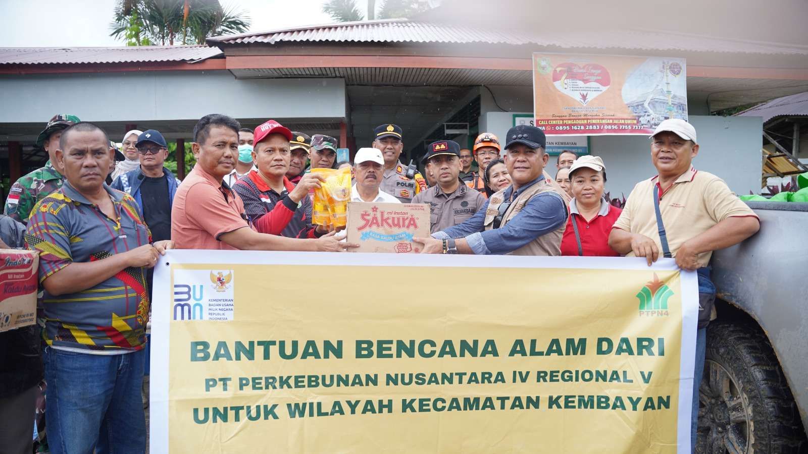 Pj Bupati Sanggau Tinjau Banjir di Kembayan, Pastikan Bantuan Cepat Tersalurkan Foto: Tri Putri Handayani/RRI